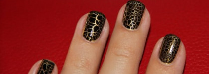 Crackelure Aurelia, два таких похожих пузырька, но абсолютно разные эффекты