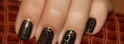 Crackelure Aurelia, два таких похожих пузырька, но абсолютно разные эффекты