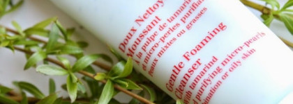 Clarins gentle foaming cleanser with tamarind and purifying micro pearls