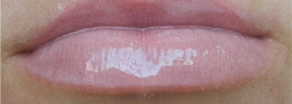 Мои блески для губ: calvin klein, Rimmel, Manhattan, Collistar, Pixi, Guerlain KissKiss, Estee Lauder