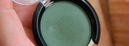 Две тенюшки-зеленушки от Seventeen № 414  и Арт-Визаж № 113