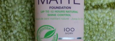 Двойной удар для матирования: тональный крем Stay Matte Foundation и спресованная матовая пудра  Stay Matte Pressed Powder от  Rimmel