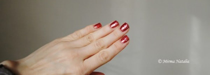 Sally Hansen 02 Cha-Ching! - лак для ногтей