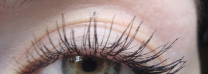 Estee Lauder Sumptuous Extreme Lash Multiplying Volume Mascara – Тушь для создания экстремального объема 01 Extreme Black