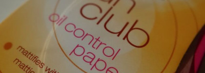 Essence oil control paper