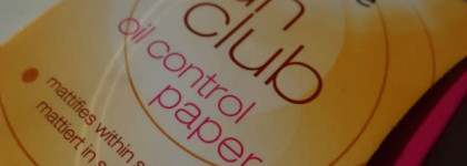 Essence oil control paper