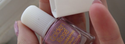 Нескучные будни с малюткой Golden Rose Holographic Color Nail Laquer №118