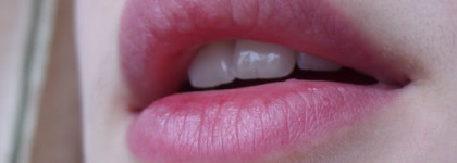 Диковинка от Lumene: Lingonberry Lasting Lip Stain&Balm №11