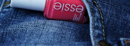 Коралловое лето с Essie Peach daiquiri