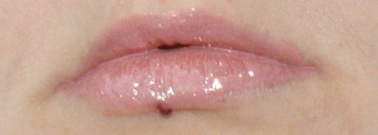 "Нежные" блески... YSL Golden Gloss 19 Golden Petal и Dior Addict Ultra-Gloss 216