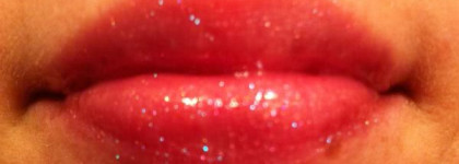 Капризный блеск для губ - MAC Dazzleglass