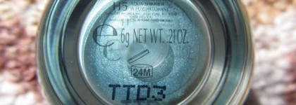 Голубая бездна: Shiseido hydro-powder eye shadow H5 Aqua Shimmer