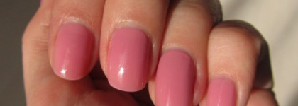 Mavala Nail Color Cream: Зефир, Цикламен и Фисташковое мороженое: лаки Mavala №323, №159 и №154