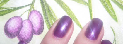 Сирень и баклажаны! OPI "Done out in Deco NL B71" и Mavala "Charm 205"