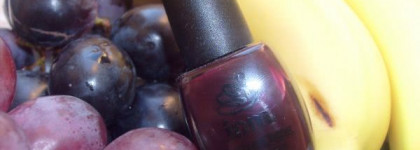 Готический виноград. Лак INM Out of the Door - "Goth Grape" # S230219