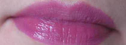 Фуксия all day long. Лак для губ Rouge Pur Couture Glossy Stain #16 "Pourpre Preview" от Yves Saint-Laurent