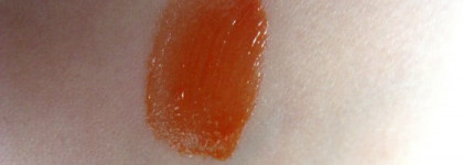 Когда нужен огонёк... Лак для губ Rouge Pur Couture Glossy Stain #06 "Camel Croiserie" от Yves Saint-Laurent