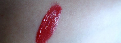 Красный и прекрасный. Новый блеск для губ Gloss D'enfer Maxi Shine #421 "Red Pow" от Guerlain