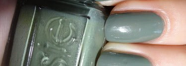 Военно-полевой роман. Лак Essie Nail Laquer #100 "Sew Psyched"