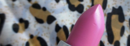 Маленькие весенние радости от МАС. Румяна MAC Mineralize Blush  в оттенке "Azalea in the Afternoon" и помада MAC Lustre Lipstick в оттенке "Rose Lily"