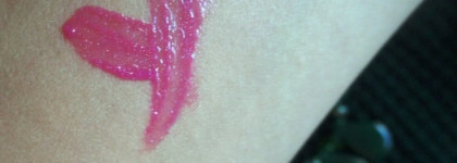 Грозная фуксия - Terriblement Fuchsia. Блеск для губ YSL Gloss Volupte Extreme Shine Soft & Light Texture #49