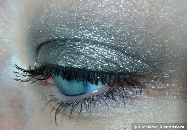 Вспомним старых героев. Lancome Ombre Absolue Radiant Smoothing Eyeshadow Mono G40 Erika F