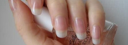 Быть можно дельным человеком и думать о красе ногтей-средства Sally Hansen