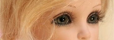 Фарфоровое личико с масками из белой глины