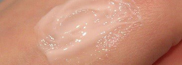 Средства для рук с экстрактом арники и ценными маслами Yves Rocher