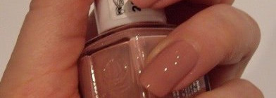 Лак с позитивным названием - Essie Eternal Optimist №23