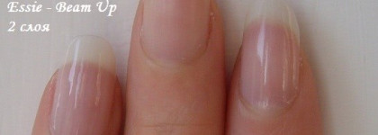 Лучик света – Отбеливающая база для ногтей Essie Beam Up Instant Nail Whitener