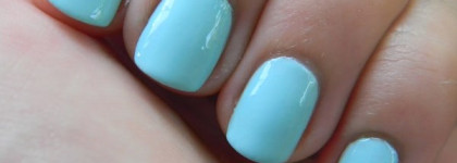 Catrice Cosmetics: Ultimate Nail Lacquer 540 Am I Blue Or Green?
