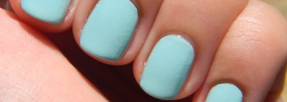 Catrice Cosmetics: Ultimate Nail Lacquer 540 Am I Blue Or Green?