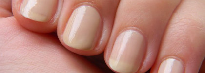 Essence: Nude Glam Nail Polish 05 toffee to go