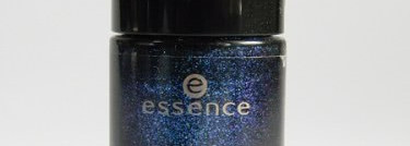 Essence: The Twilight Saga Breaking Down part 2 nail polish 01 Jacob`s Protection