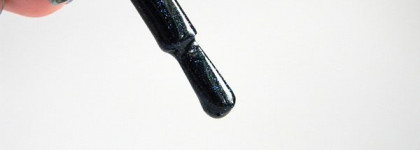 Essence: The Twilight Saga Breaking Down part 2 nail polish 01 Jacob`s Protection