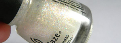 China Glaze: Nail Lacquer with Hardeners 831 Glacier