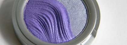 Essence: Тени для век Is it purple?, Out of the blue и Irresistible purr-ple