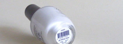 Morgan Taylor All White Now и El Corazon 423/121 Fenechka