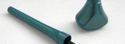 El Corazon Delicious make-up eyeliner Turquoise