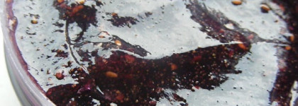 The Body Shop: Special Edition Blueberry Body Scrub-Gelee