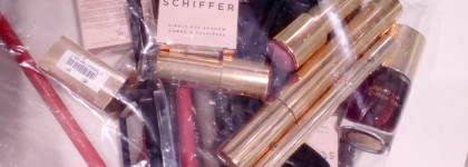 Claudia Schiffer for Artdeco: Стоит ли за ней гоняться?