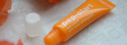 Вокруг глаз: Clinique утром, Shiseido вечером