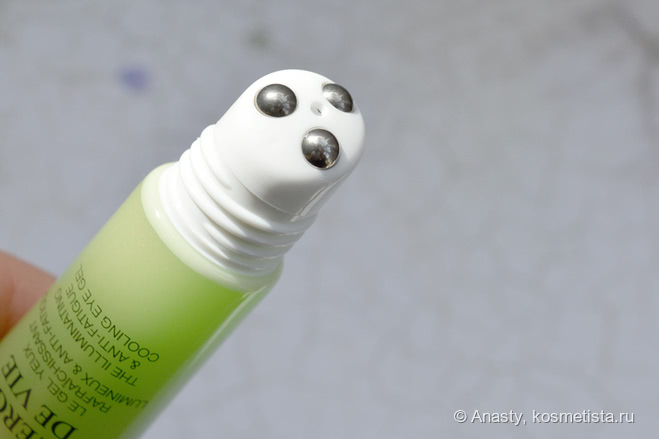 Уход за кожей вокруг глаз: Lancome утром, Kiehl`s вечером