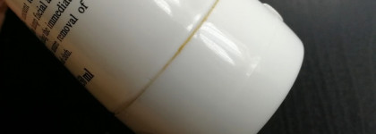 Умывание: Kiehl`s Ultra Facial Cleanser утром и пенка Biore вечером