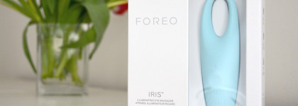 Foreo: Iris Illuminating Eye Massager