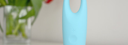 Foreo: Iris Illuminating Eye Massager