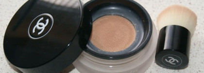 Chanel Vitalumiere Loose Powder Foundation SPF15 With Mini Kabuki Brush №20