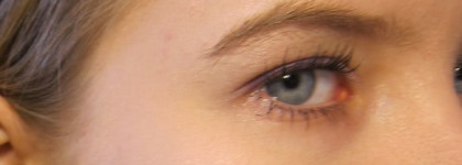 Братья хайлайтеры - Shiseido luminizing Satin Face Color WT 905 и Nyx Mosaic Powder  01