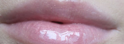 Victorias Secret Beauty Rush Lip Gloss в оттенке «slice of heaven»